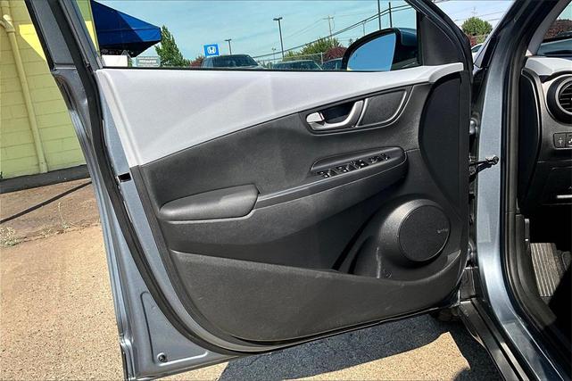 Photo of 2018 Sonic Silver Hyundai KONA
