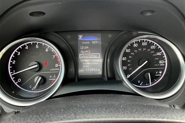 Photo of 2018 Super White Toyota Camry