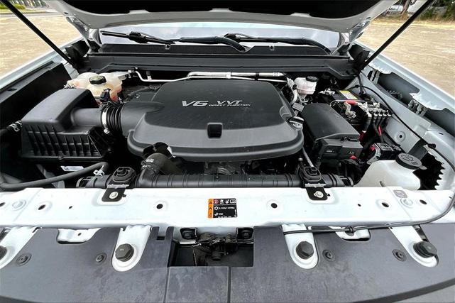 Photo of 2022 Summit White Chevrolet Colorado