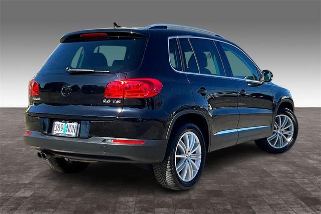 Photo of 2015 Deep Black Volkswagen Tiguan