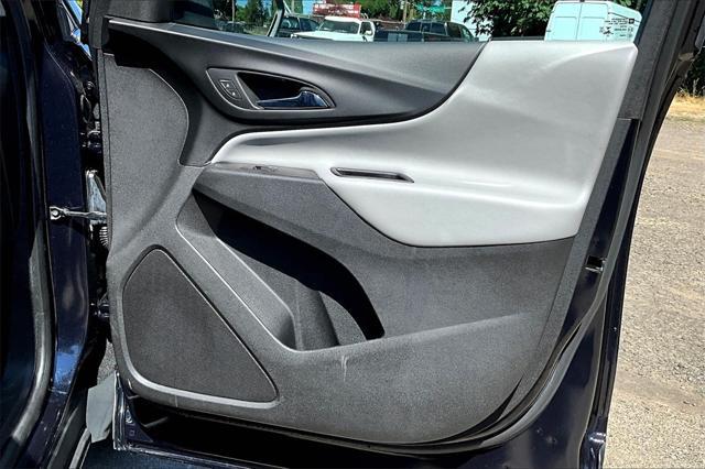 Photo of 2021 Midnight Blue Metallic Chevrolet Equinox