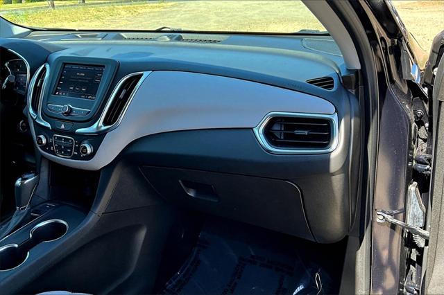 Photo of 2021 Midnight Blue Metallic Chevrolet Equinox
