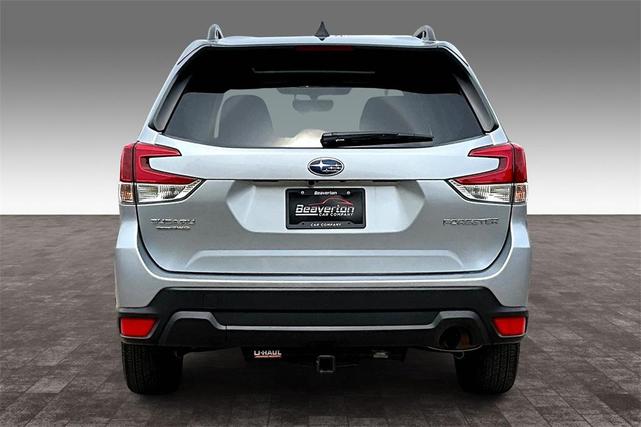 Photo of 2024 Ice Silver Metallic Subaru Forester