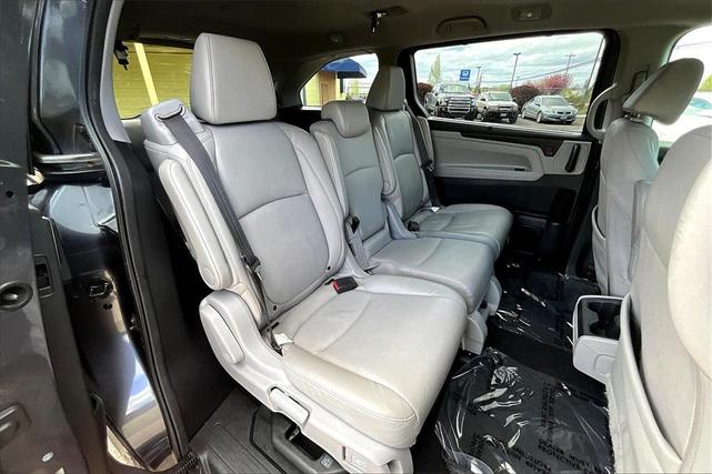 Photo of 2018 Lunar Silver Metallic Honda Odyssey