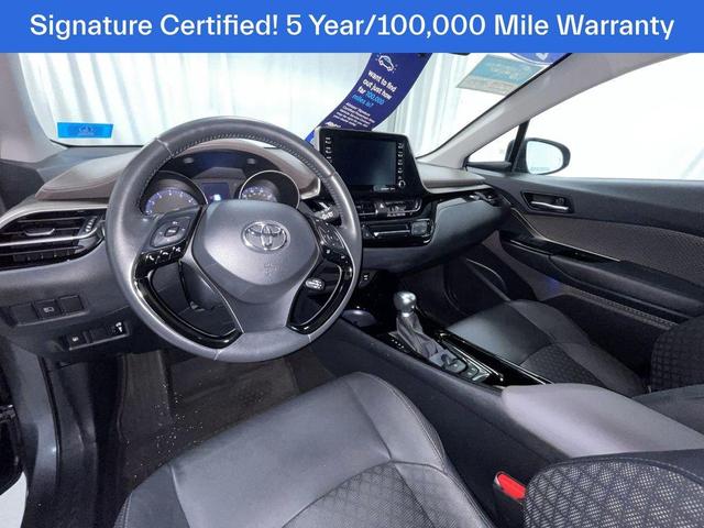 Photo of 2022 Gray Toyota C-HR