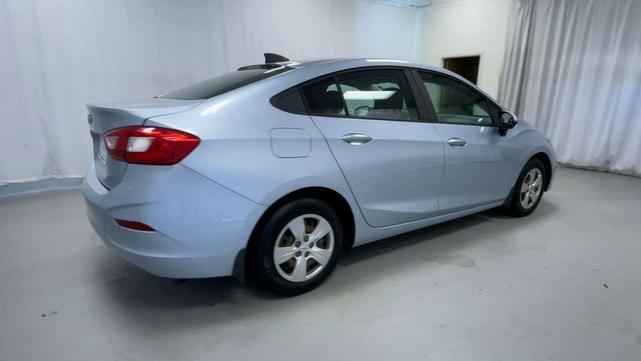 Photo of 2017 Arctic Blue Metallic Chevrolet Cruze