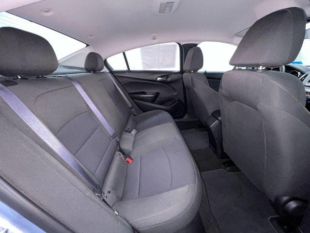 Photo of 2017 Arctic Blue Metallic Chevrolet Cruze