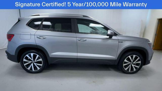 Photo of 2023 Pyrite Silver Metallic Volkswagen Taos