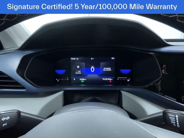 Photo of 2023 Pyrite Silver Metallic Volkswagen Taos