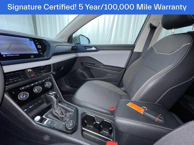 Photo of 2023 Pyrite Silver Metallic Volkswagen Taos