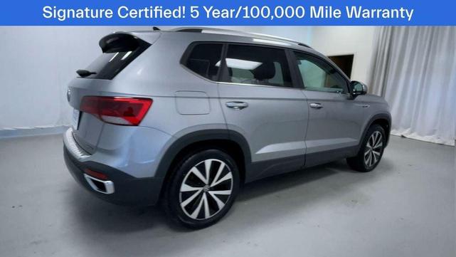 Photo of 2023 Pyrite Silver Metallic Volkswagen Taos