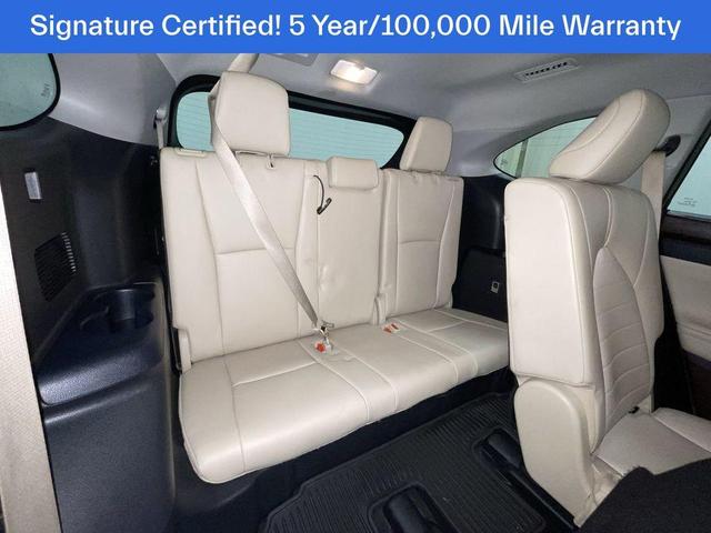 Photo of 2022 Blue Toyota Highlander