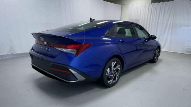 Photo of 2025 Intense Blue Hyundai ELANTRA