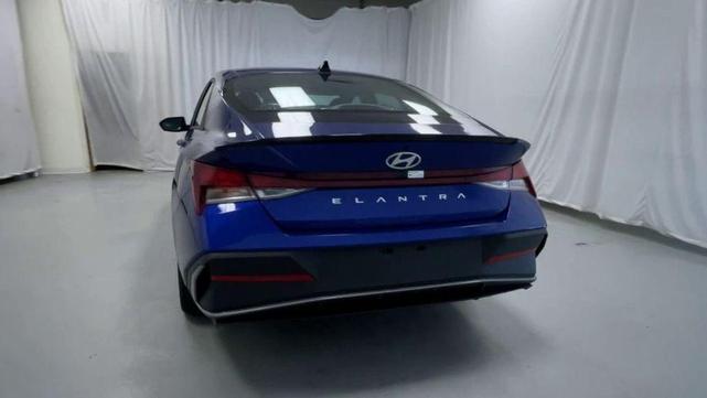 Photo of 2025 Intense Blue Hyundai ELANTRA