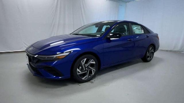 Photo of 2025 Intense Blue Hyundai ELANTRA