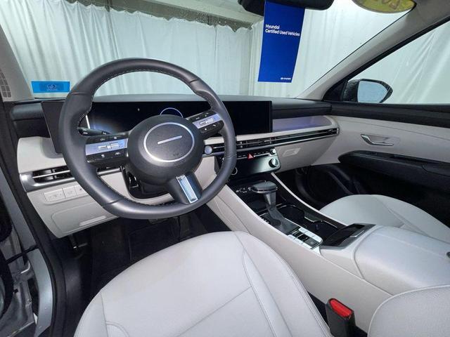 Photo of 2025 Shimmering Silver Hyundai TUCSON