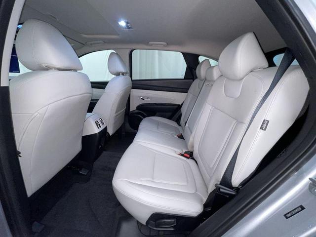 Photo of 2025 Shimmering Silver Hyundai TUCSON