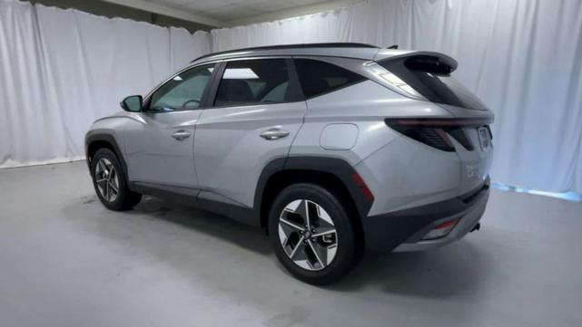 Photo of 2025 Shimmering Silver Hyundai TUCSON