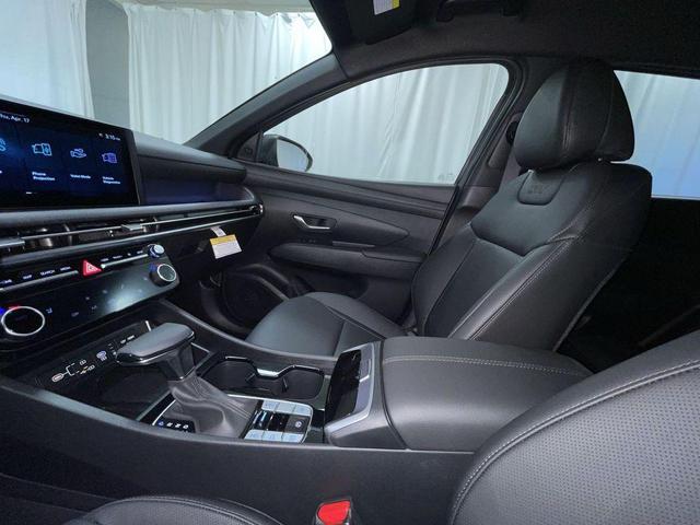 Photo of 2025 Hampton Gray Hyundai TUCSON