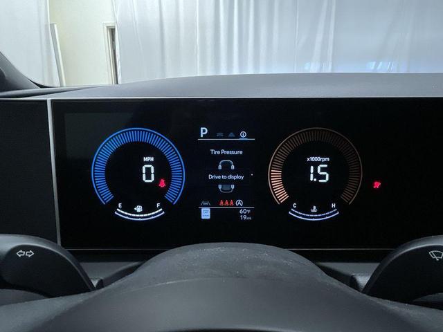 Photo of 2025 Hampton Gray Hyundai TUCSON