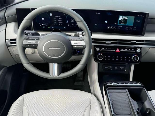 Photo of 2025 Titanium Gray Hyundai TUCSON Plug-In Hybrid