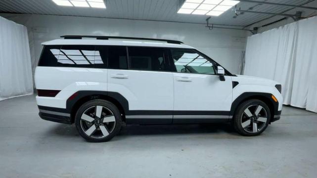 Photo of 2025 White Hyundai SANTA FE HEV