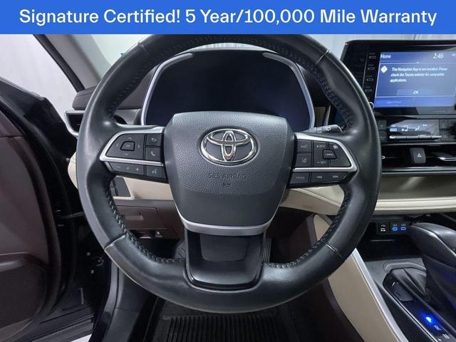 Photo of 2022 Black Toyota Highlander