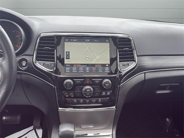 Photo of 2021 Bright White Clearcoat Jeep Grand Cherokee