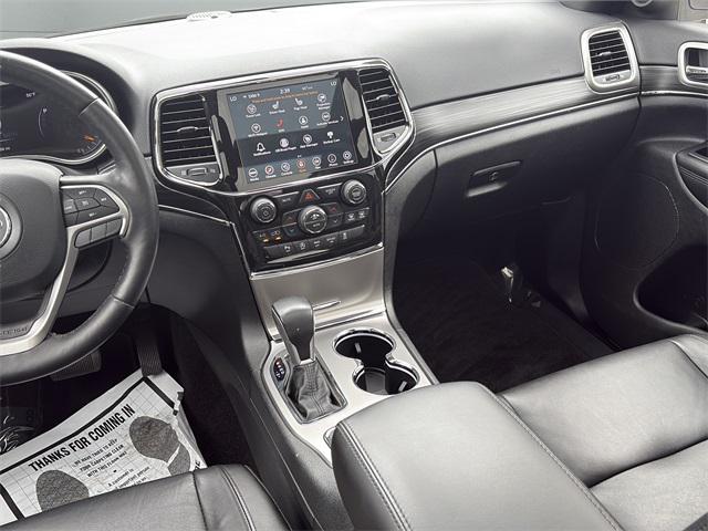 Photo of 2021 Bright White Clearcoat Jeep Grand Cherokee