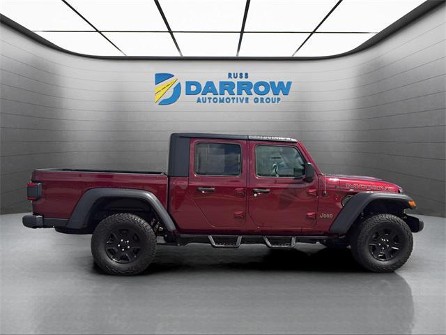Photo of 2022 Snazzberry Pearlcoat Jeep Gladiator