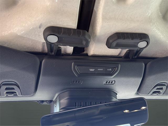 Photo of 2022 Snazzberry Pearlcoat Jeep Gladiator