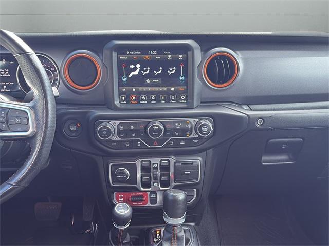 Photo of 2022 Snazzberry Pearlcoat Jeep Gladiator