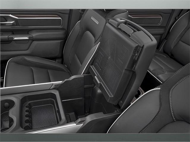 Photo of 2026 Diamond Black Crystal Pearlcoat RAM 1500