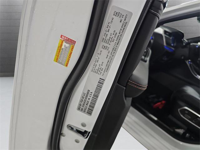 Photo of 2025 Bright White Clearcoat Jeep Grand Cherokee L