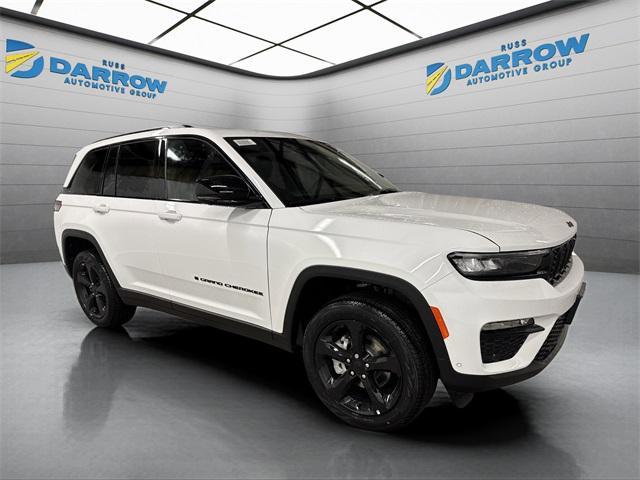 Photo of 2025 Bright White Clearcoat Jeep Grand Cherokee