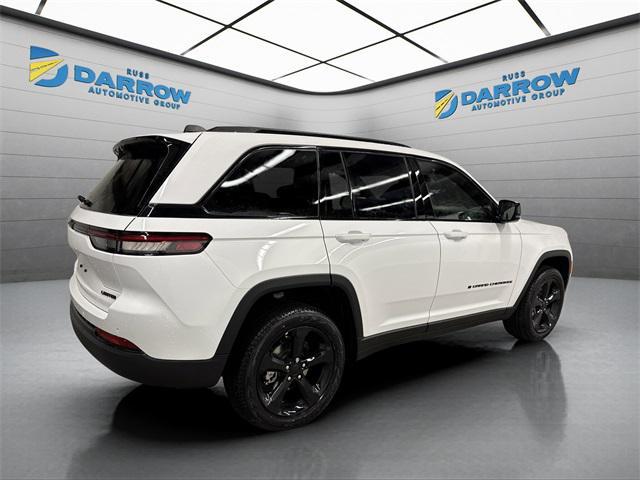 Photo of 2025 Bright White Clearcoat Jeep Grand Cherokee