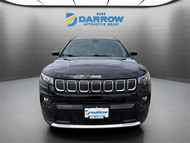 Photo of 2022 Diamond Black Crystal Pearlcoat Jeep Compass