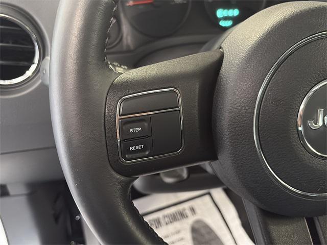 Photo of 2012 Bright Silver Metallic Clearcoat Jeep Compass
