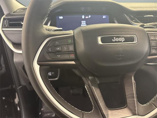 Photo of 2023 Ember Pearlcoat Jeep Grand Cherokee