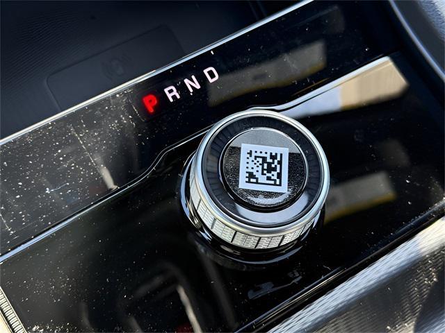 Photo of 2025 Silver Zynith Jeep Grand Cherokee