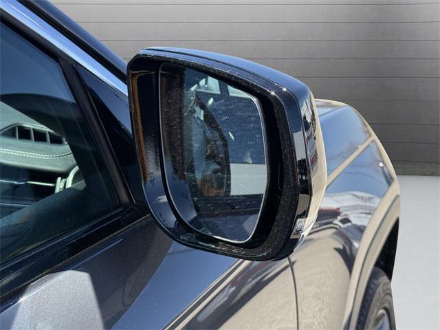 Photo of 2025 Baltic Gray Metallic Clearcoat Jeep Grand Cherokee