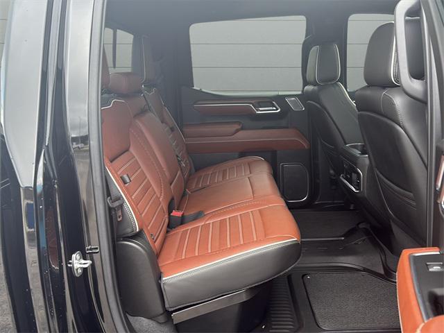 Photo of 2023 Onyx Black GMC Sierra 1500