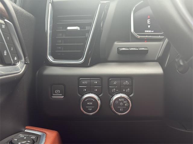 Photo of 2023 Onyx Black GMC Sierra 1500