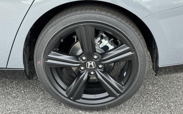 Photo of 2025 Urban Gray Pearl Honda Accord Hybrid
