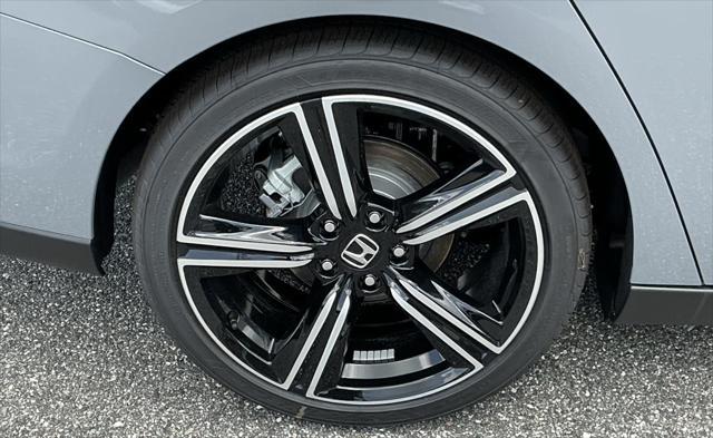 Photo of 2025 Urban Gray Pearl Honda Accord Hybrid