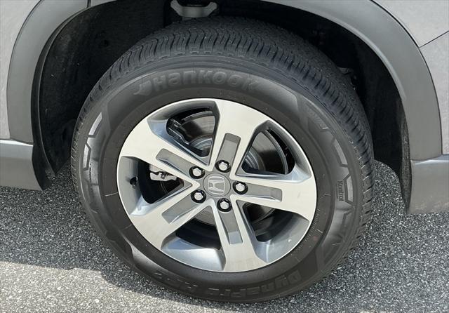 Photo of 2025 Modern Steel Metallic Honda Pilot