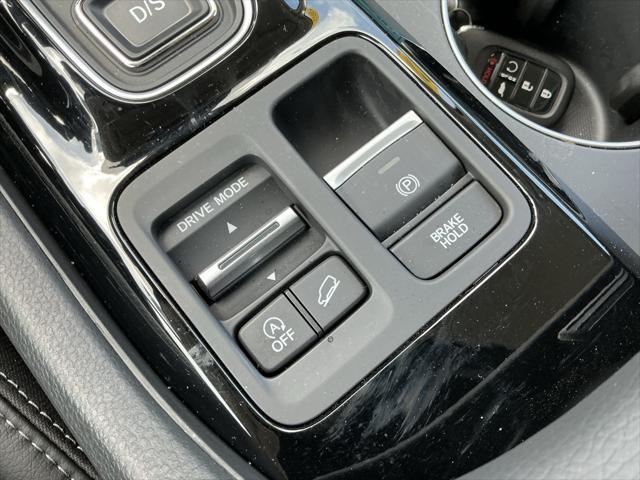 Photo of 2025 Modern Steel Metallic Honda Pilot