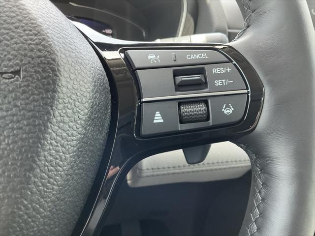 Photo of 2025 Lunar Silver Metallic Honda Pilot