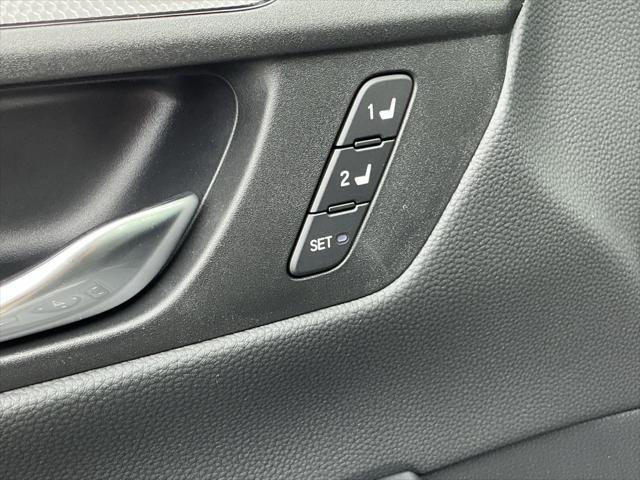 Photo of 2026 Urban Gray Pearl Honda CR-V Hybrid
