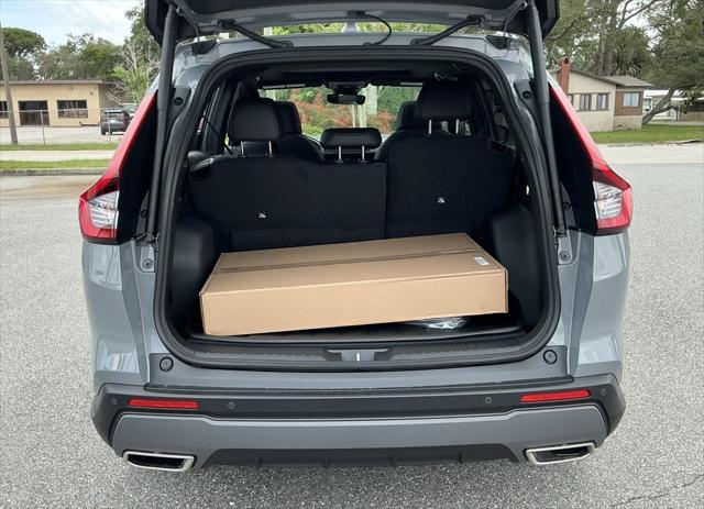 Photo of 2026 Urban Gray Pearl Honda CR-V Hybrid